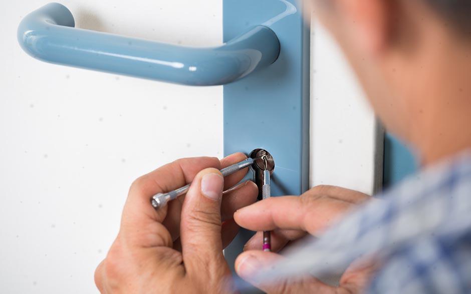 spécialiste serrurier prix changement serrure Villejuif